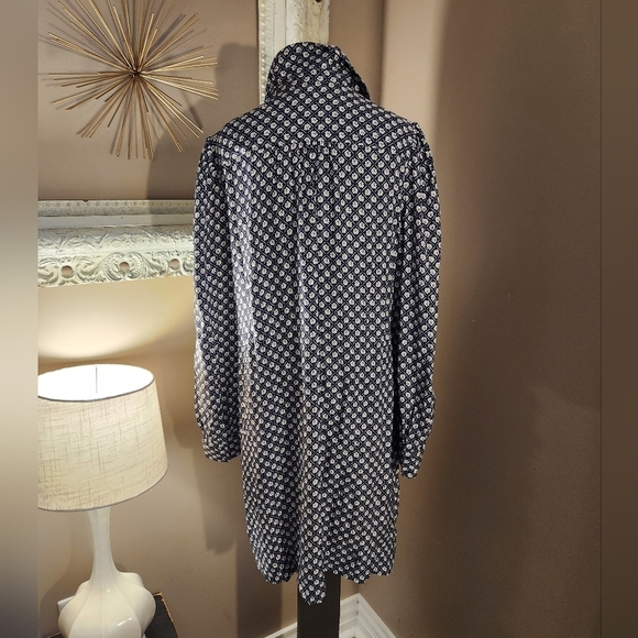 Vineyard Vines 55% Silk Dress Size Small BELT NOT INCLUDED - Picture 4 of 15